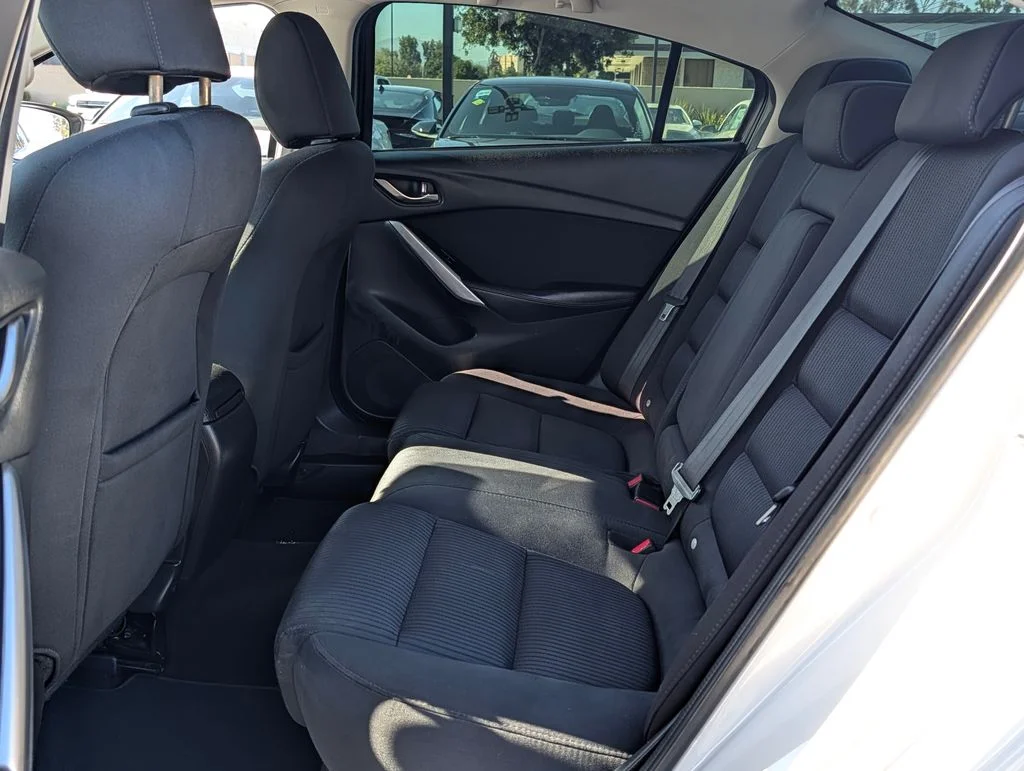 2015 Mazda MAZDA6 i Sport - Photo 11