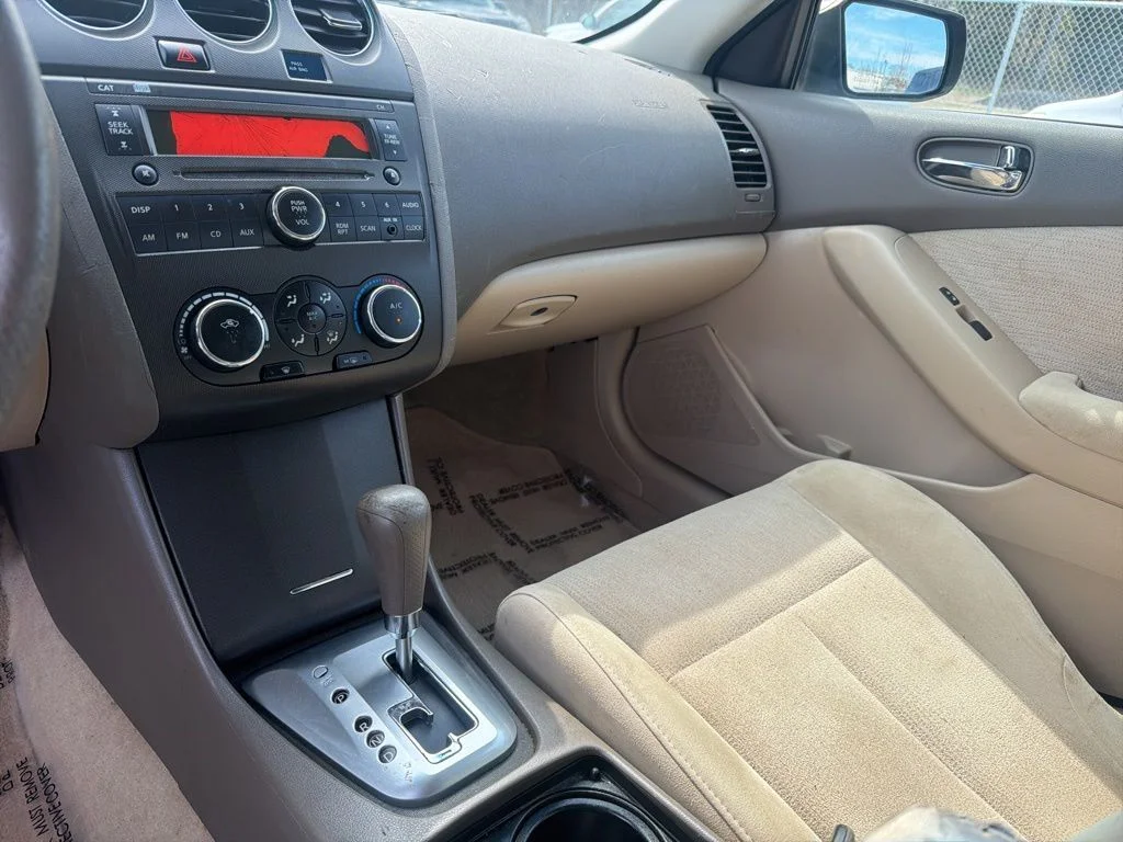 Used 2011 Red Nissan 2.5 S image 16