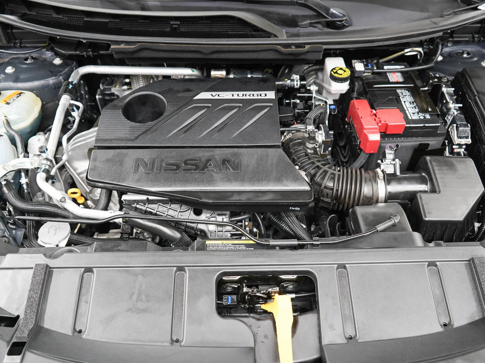 Used 2023 Super Black Nissan SL image 31