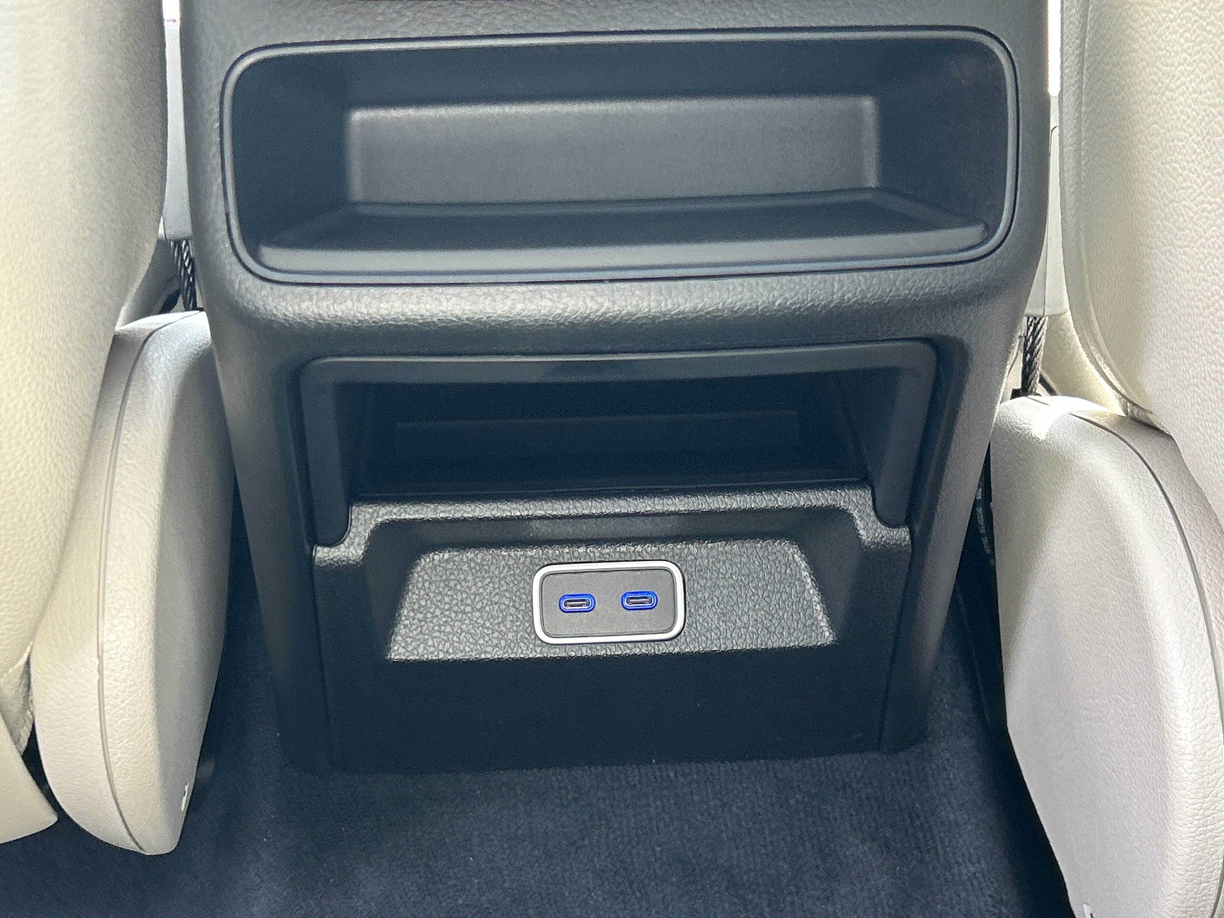 New 2026 Selenite Grey Metallic Mercedes-Benz GLE 350 SUV image 37