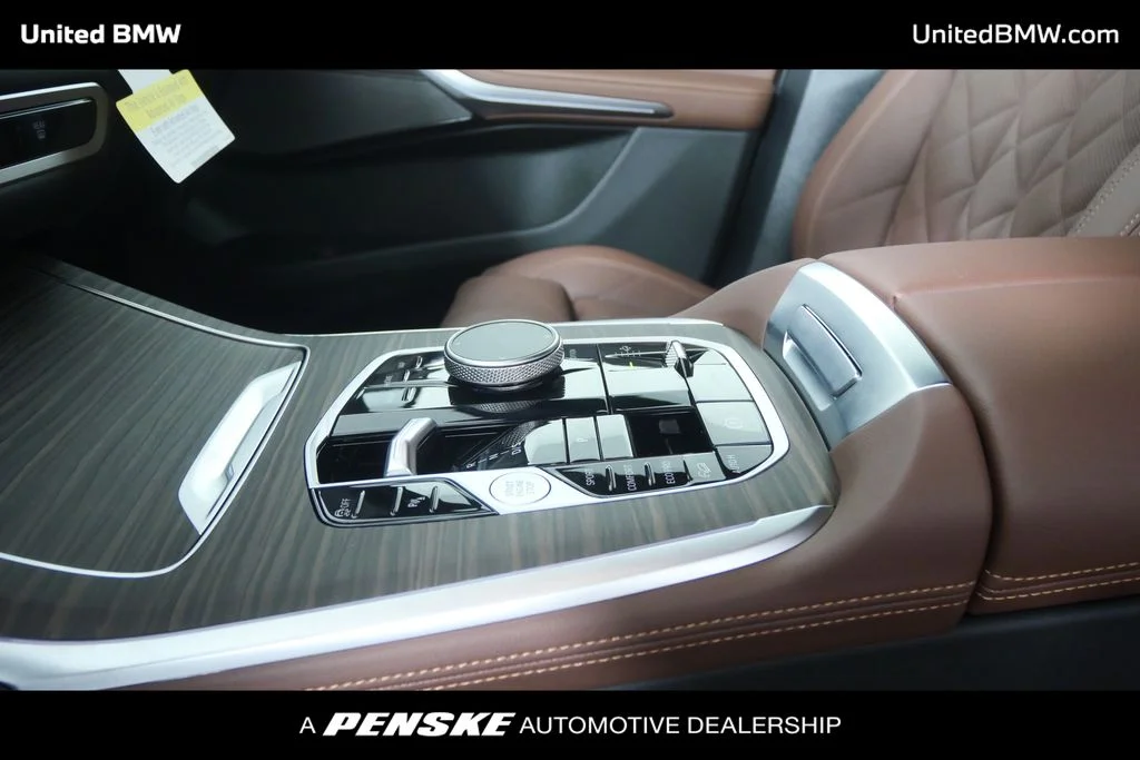 New 2027 Gray Metallic BMW xDrive40i image 23