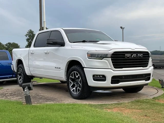 2025 RAM 1500 Pickup Laramie