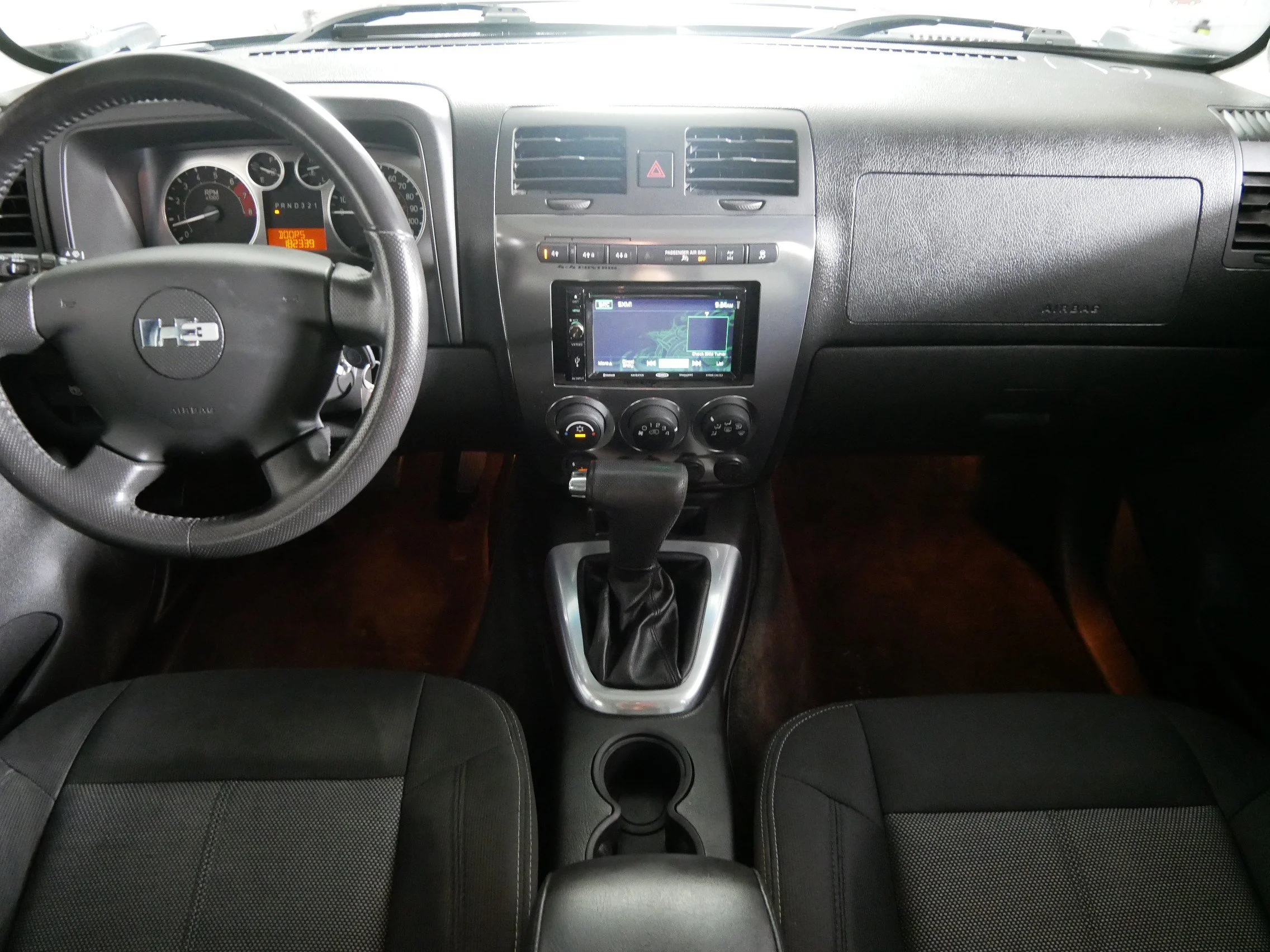 Used 2008 Black HUMMER SUV image 10