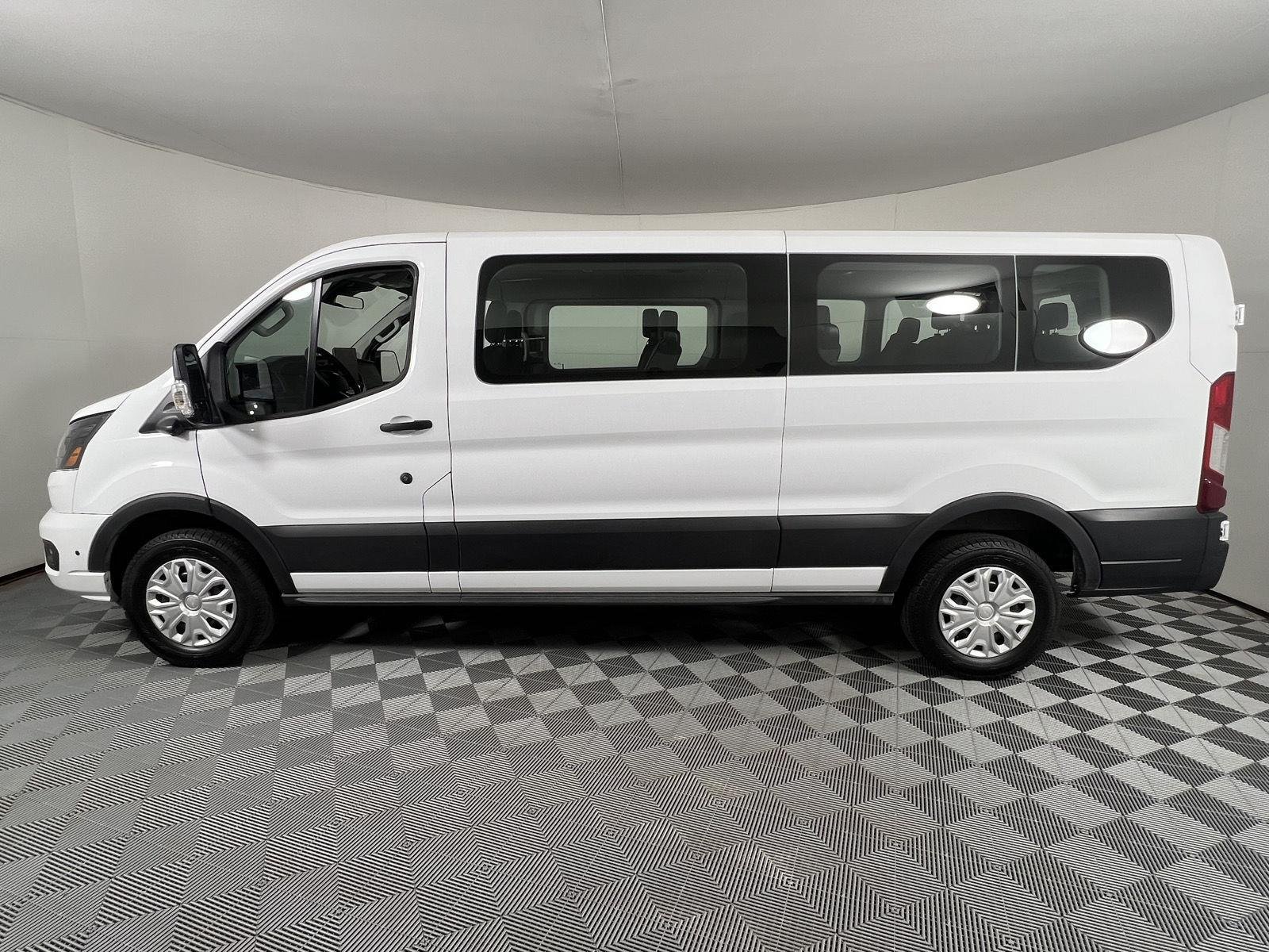 Used 2026 Oxford White Ford 350 XLT image 7
