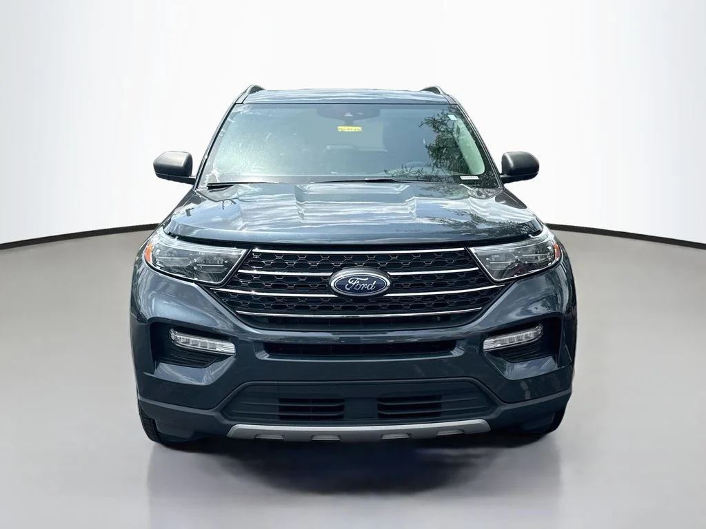 Used 2023 Stone Blue Metallic Ford XLT image 2