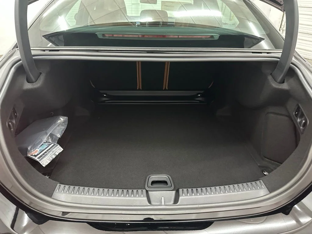 New 2027 Black Mercedes-Benz E 350 image 27