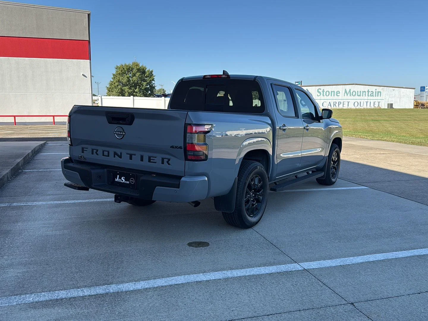 2026 Nissan Frontier SV - Photo 7