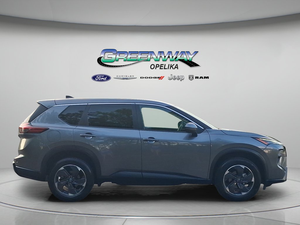 Used 2024 Gray Nissan SV image 2