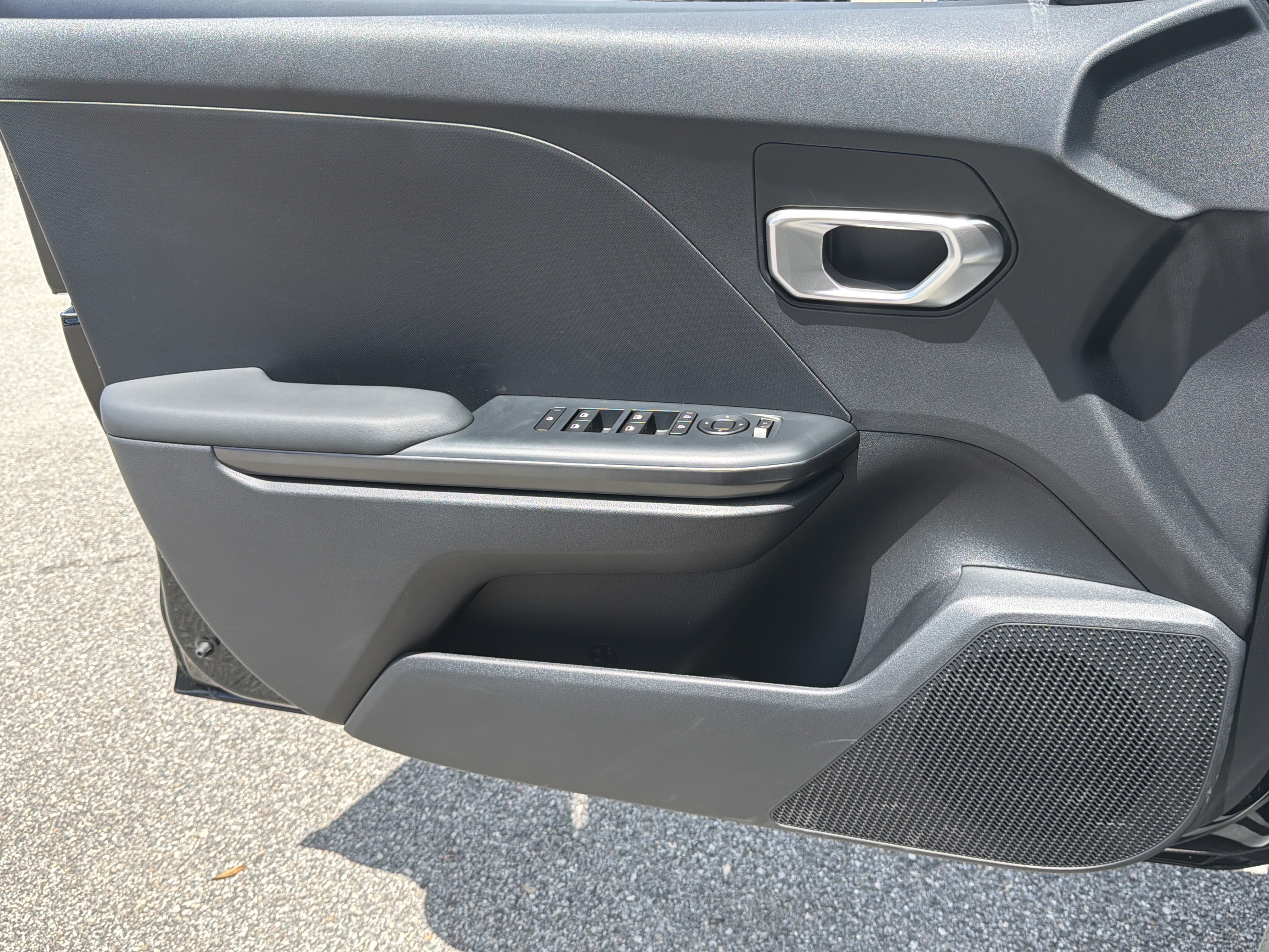 New 2026 Aurora Black Pearl Kia LXS image 14