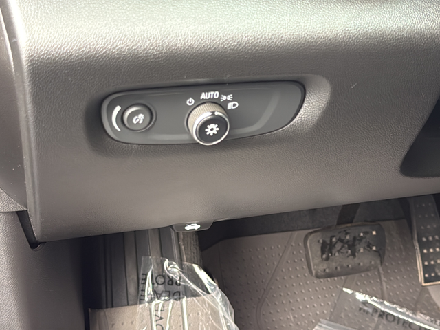 Used 2022 Black Chevrolet LT image 28