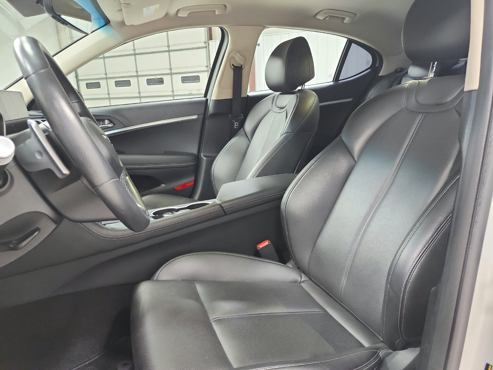Used 2025 Gray Genesis 2.5T image 10