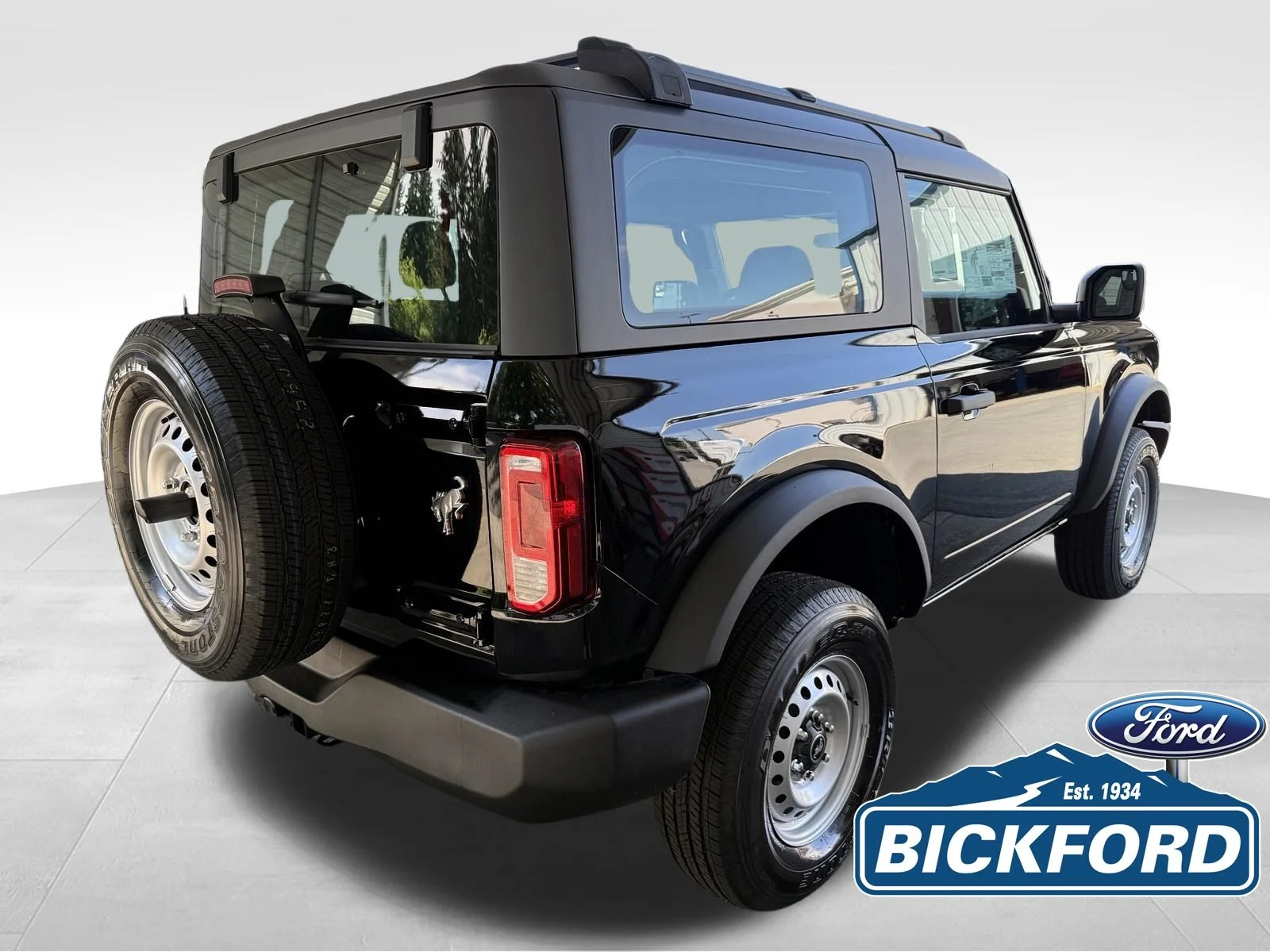 New 2026 Black Ford Base image 5