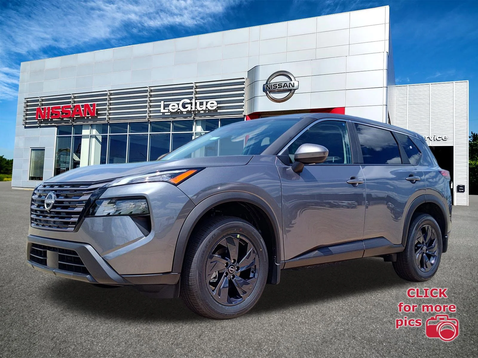 2026 Nissan Rogue SV FWD's photo