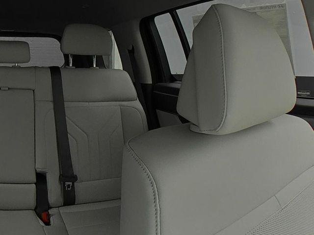 New 2027 Gray Hyundai SEL AWD image 39