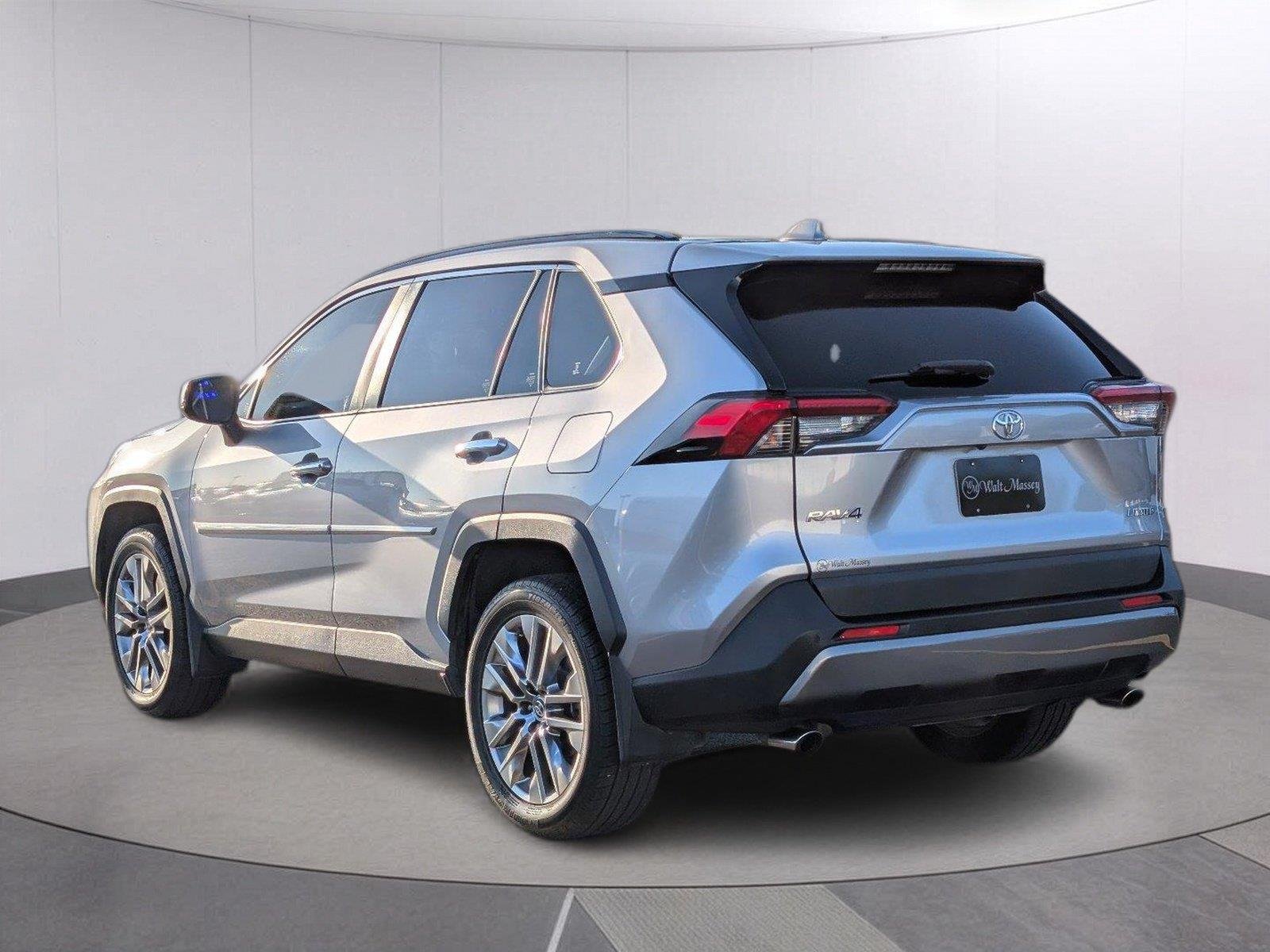 Used 2020 Silver Sky Metallic Toyota Limited image 3