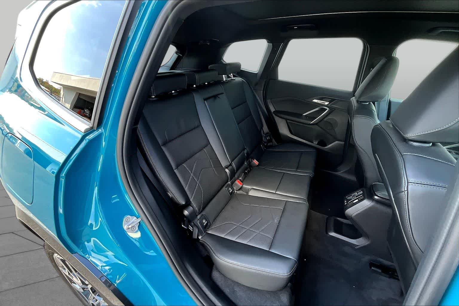 Certified Used 2025 Blue Bay Lagoon Metallic BMW xDrive28i image 21