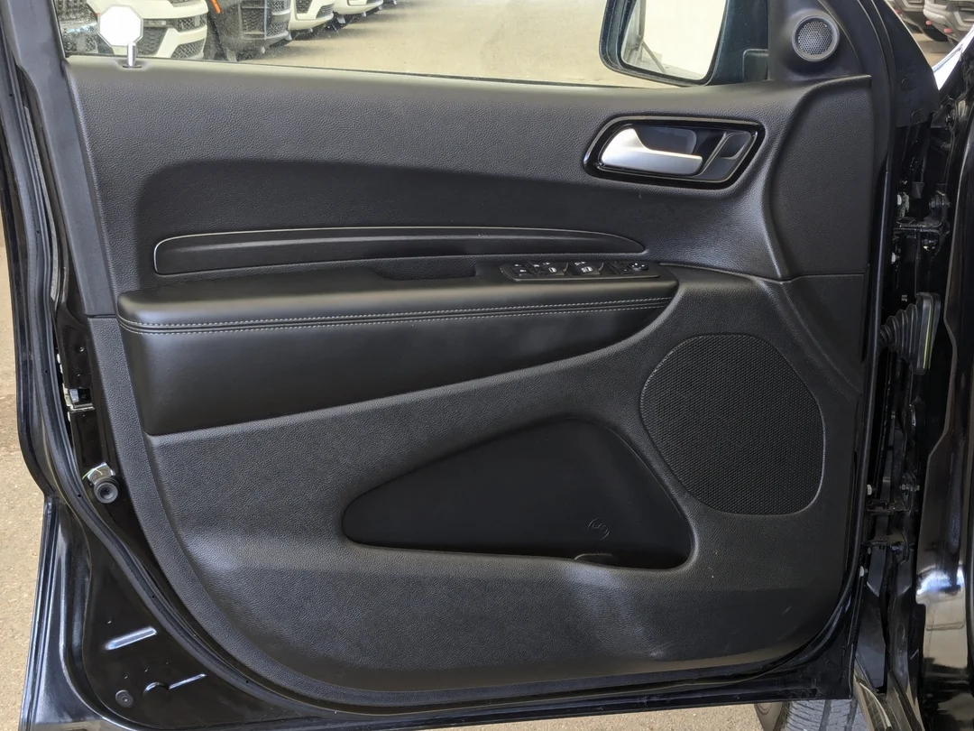 Certified Used 2024 Black Dodge SXT Plus - - AWD - Blacktop Pkg - 3rd-Row Seating (7-Pass) - Power Sunroof & More! image 12