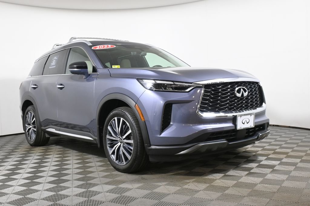 Certified Used 2023 Blue INFINITI Sensory image 9
