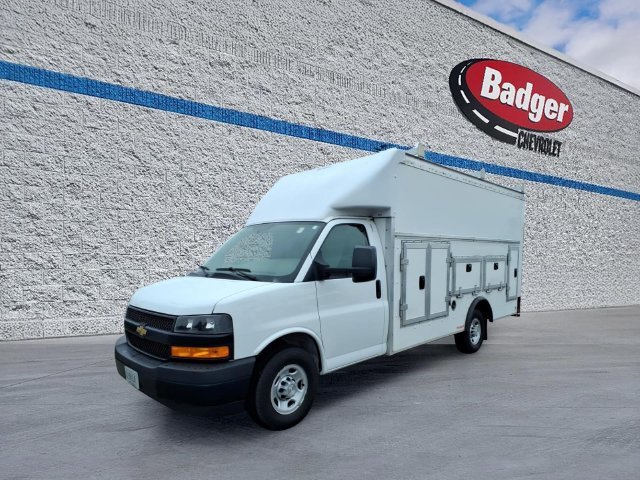 2022 Chevrolet Express Cutaway