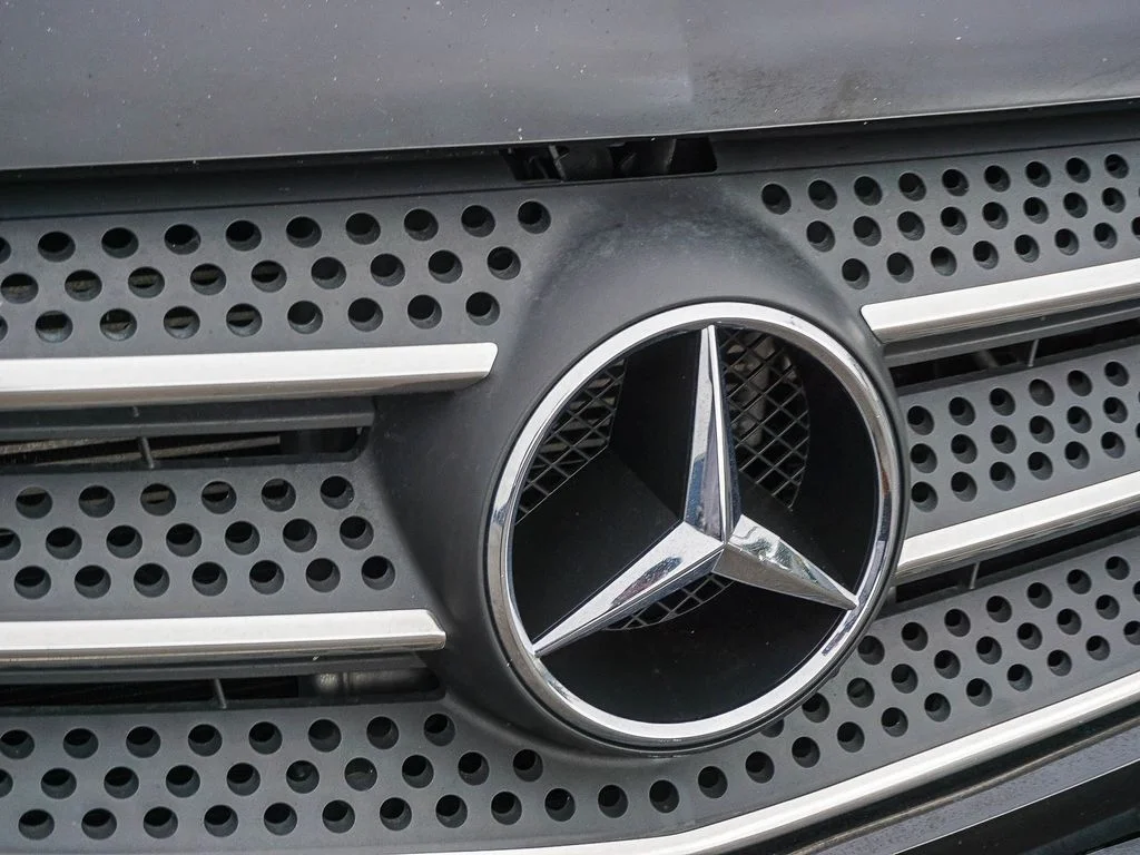Used 2020 Black Mercedes-Benz Passenger image 11