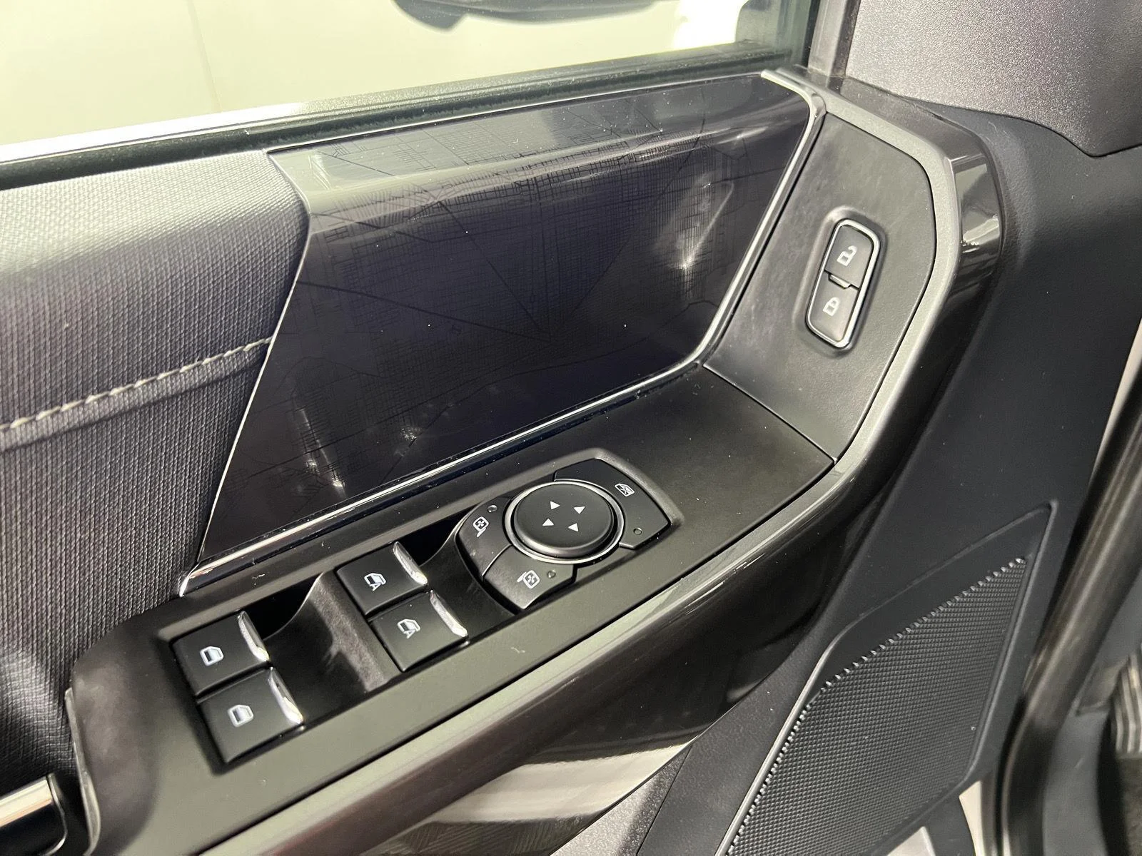 Used 2022 Oxford White Ford XLT image 10