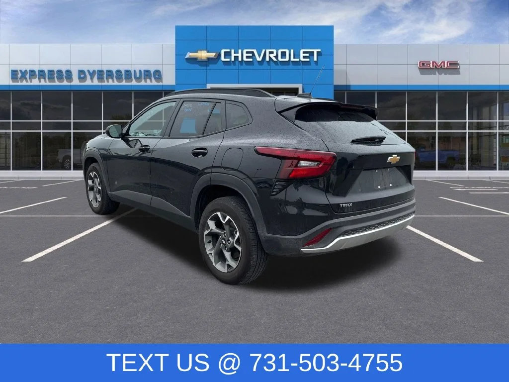 Used 2025 Black Chevrolet LT image 4