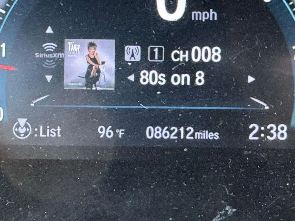 Used 2016  Honda Touring image 25