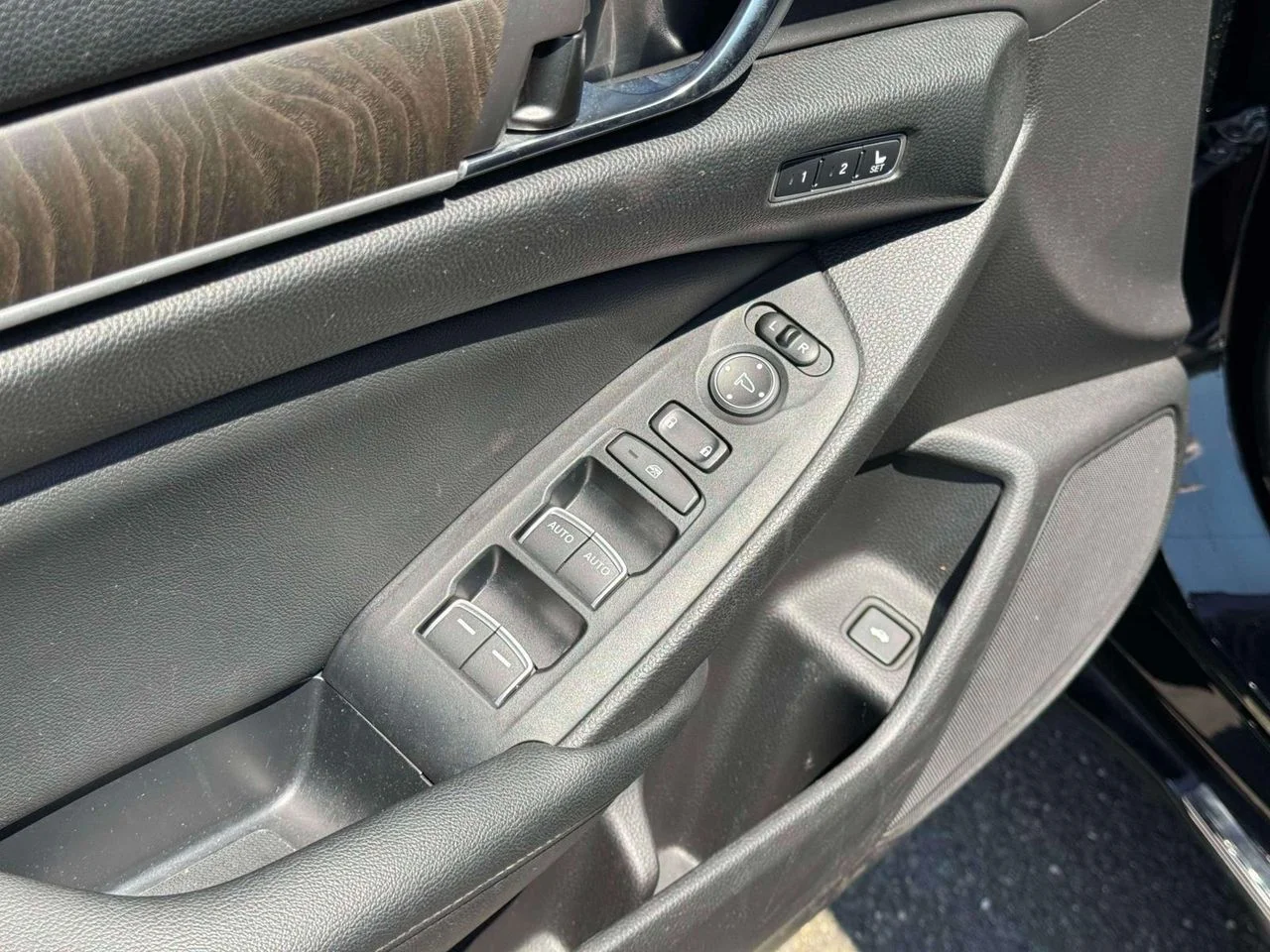 2019 Honda Accord Hybrid Touring - Photo 21