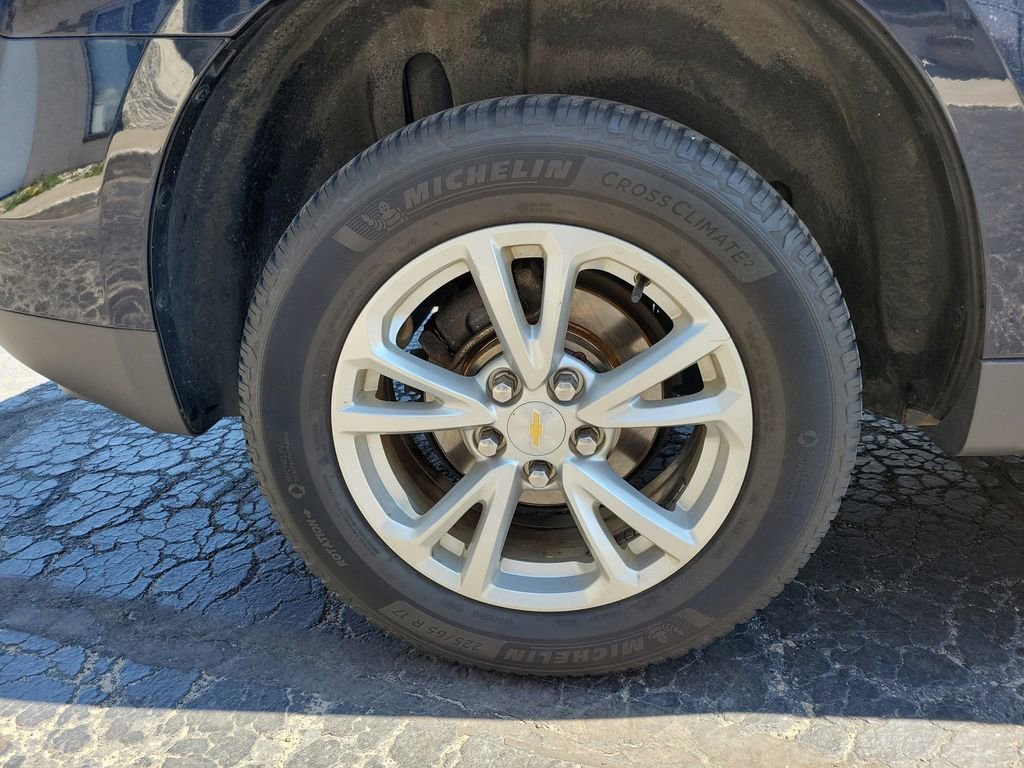 Used 2017 BLUE VELVET METALLIC Chevrolet LT image 5