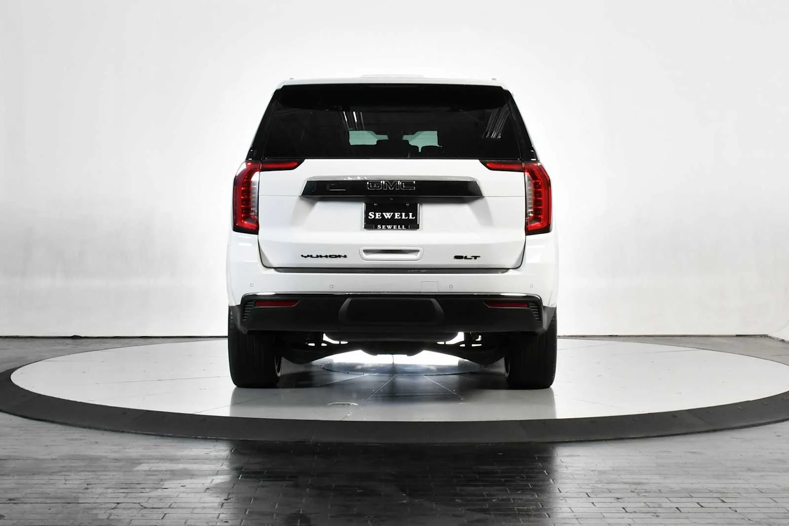 Used 2022 Summit White GMC SLT image 5