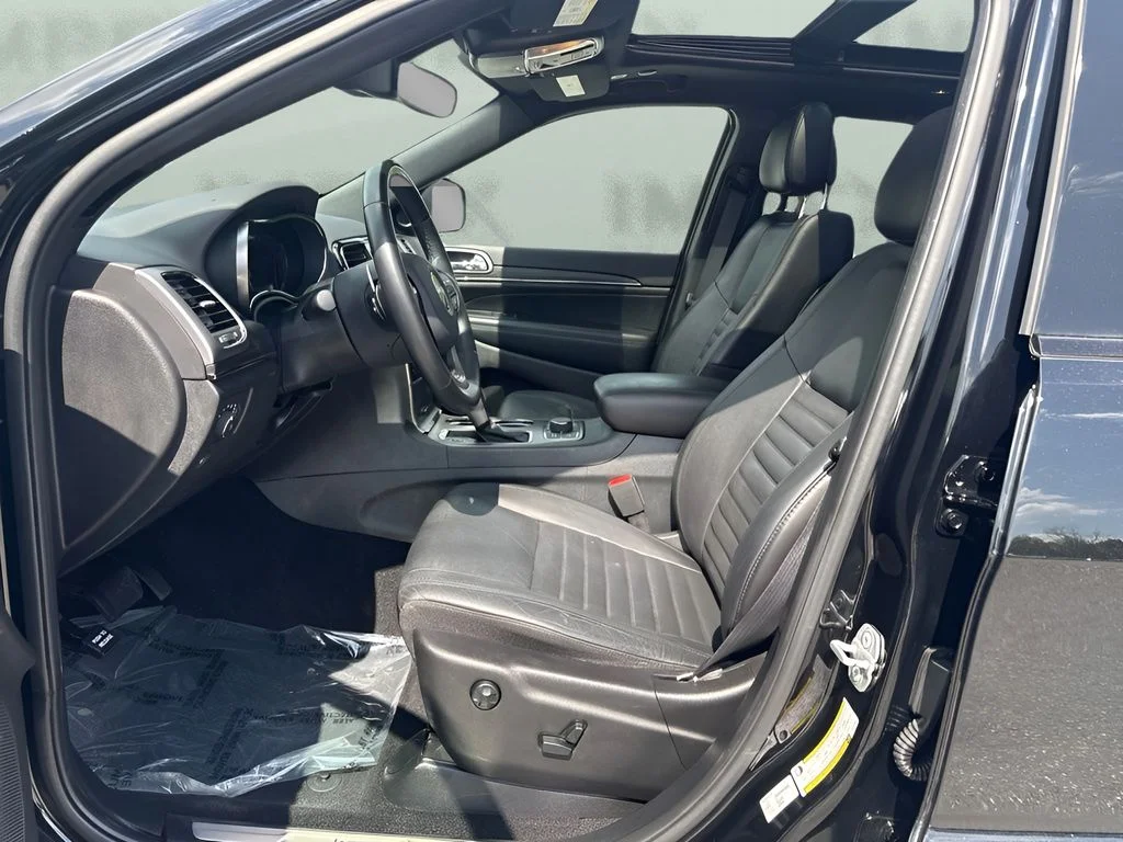 Used 2019 Black Jeep Limited X image 5