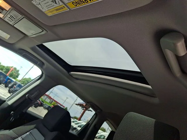 Used 2018  Honda EX image 14