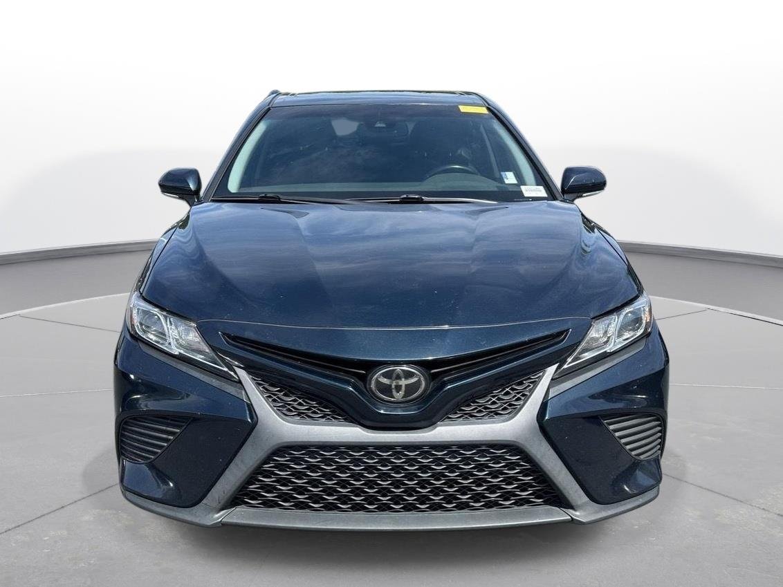 Used 2018 Galactic Aqua Mica Toyota SE image 3