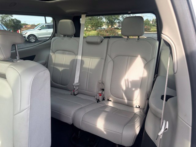 Used 2024 White Jeep Series III image 10