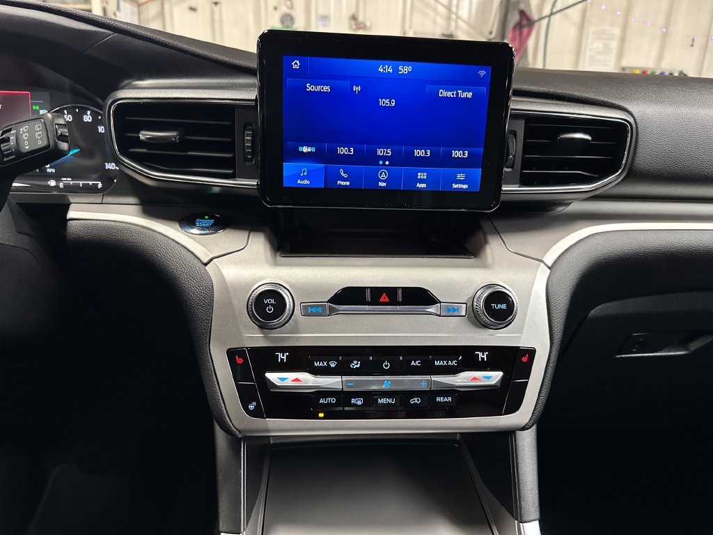 Used 2021 Black Ford XLT image 19