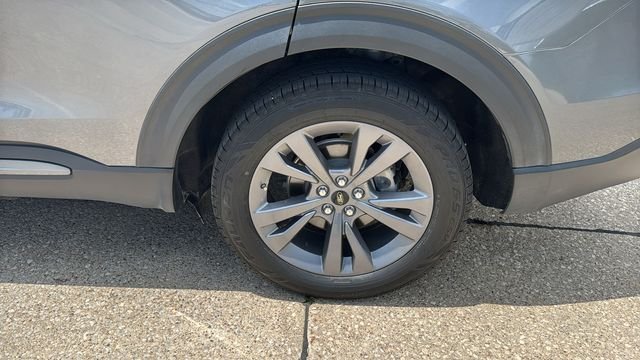 Used 2023 Gray Ford XLT image 8