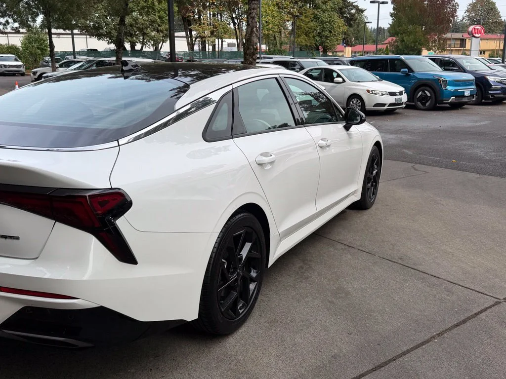 Used 2026 Snow White Pearl Kia GT-Line image 6
