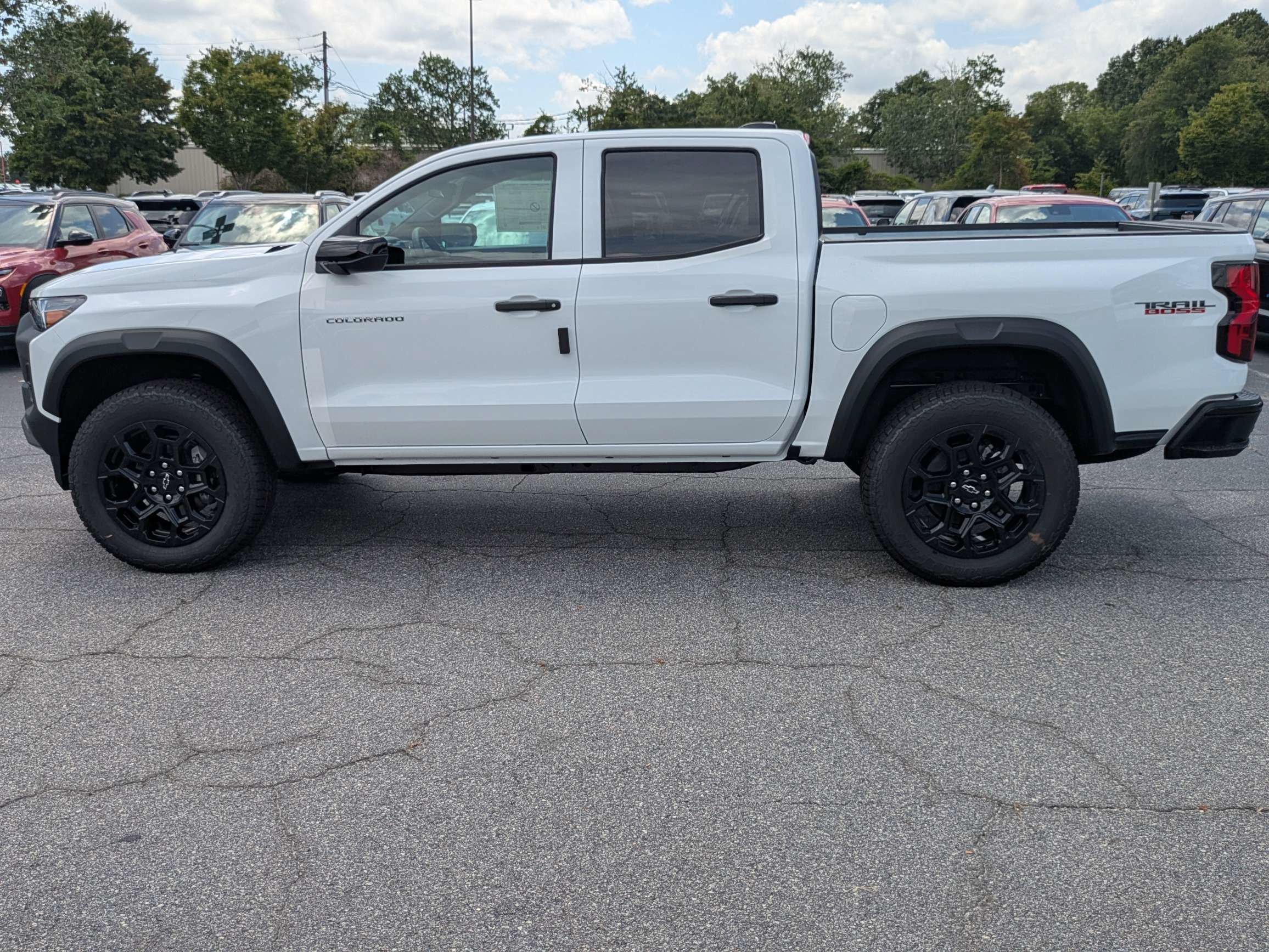 2026 Chevrolet Colorado Trail Boss - Photo 7