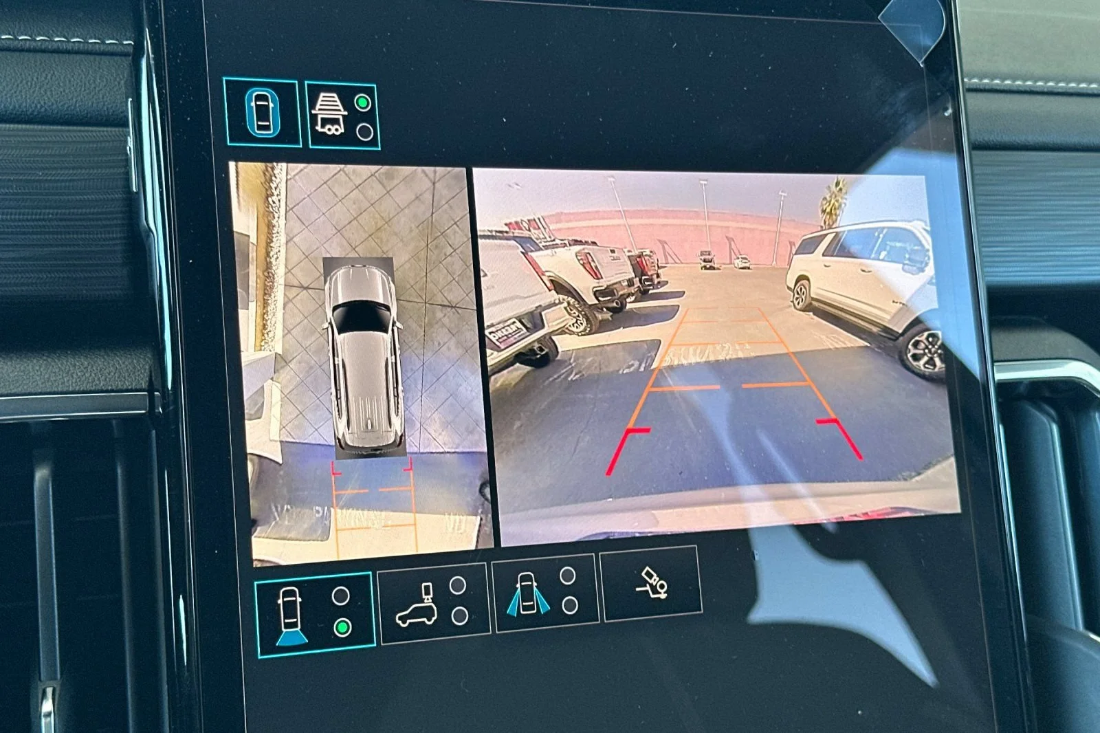 New 2026 Sterling Metallic GMC Elevation image 22