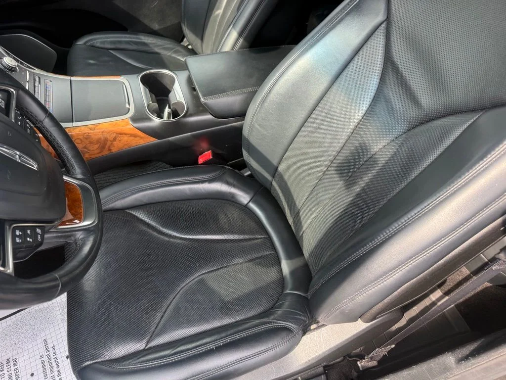 Used 2019 Black Lincoln Reserve image 20