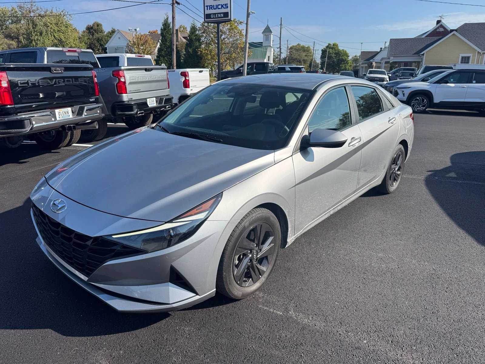 Used 2022 Hyundai Elantra SEL with VIN 5NPLM4AG7NH068472 for sale in Eminence, KY