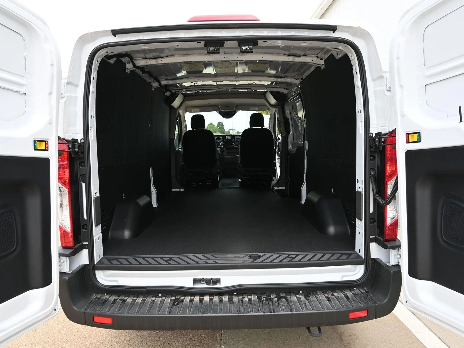 2025 Ford Transit Van Base - Photo 11