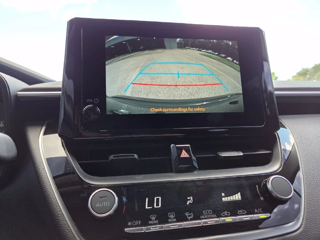 Used 2024  Toyota LE image 32