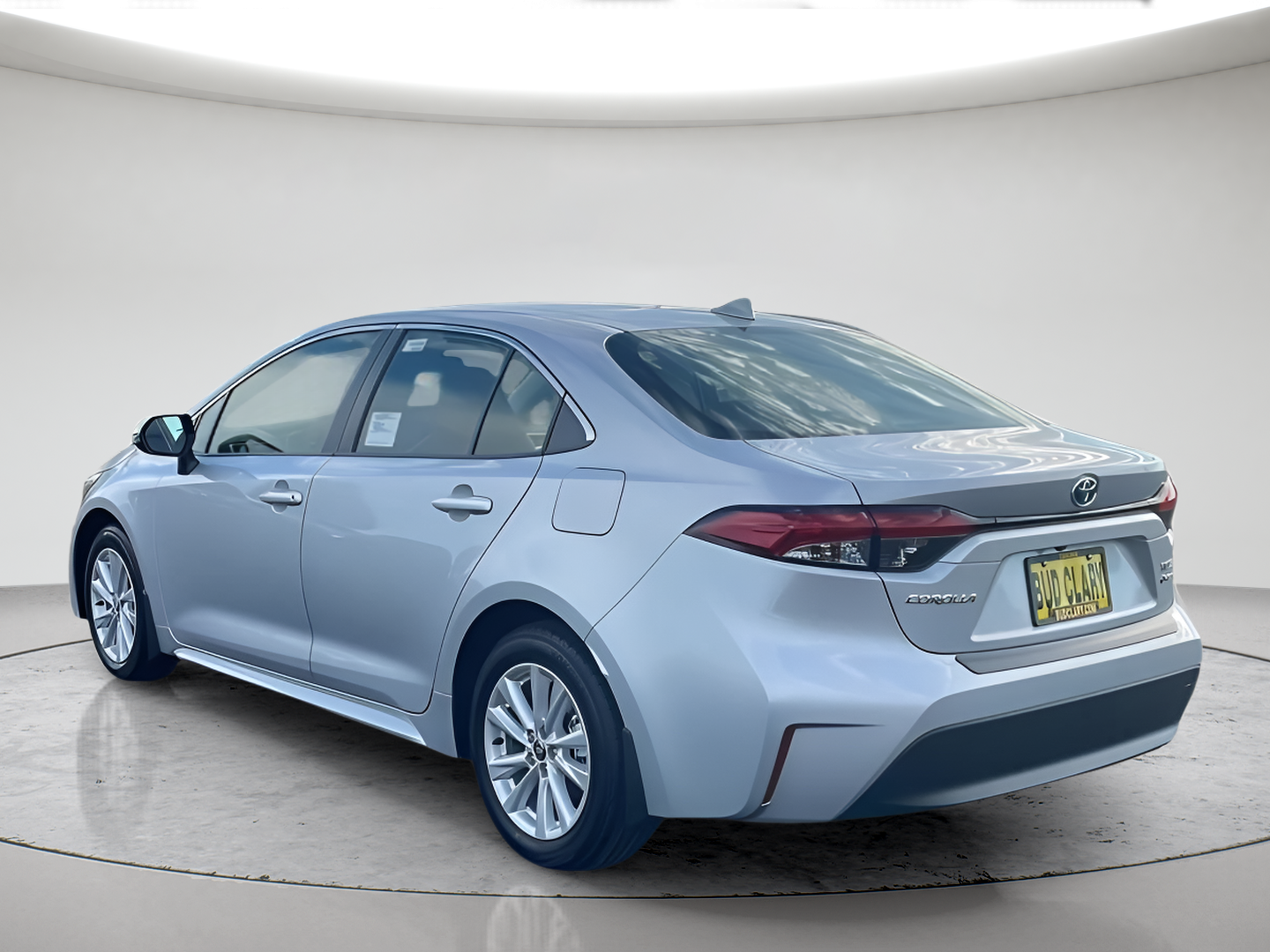 2025 Toyota Corolla LE - Photo 7