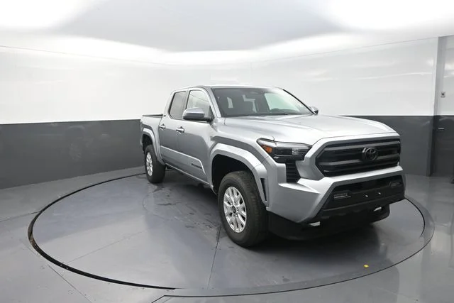 Used 2025 Silver Toyota SR5 image 2