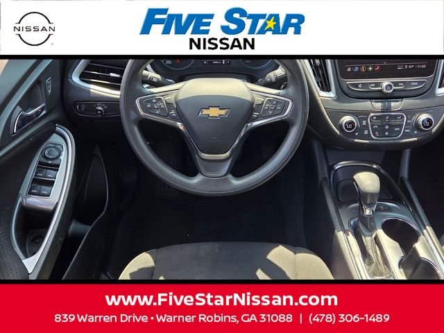 Used 2023 Gray Chevrolet LT image 7