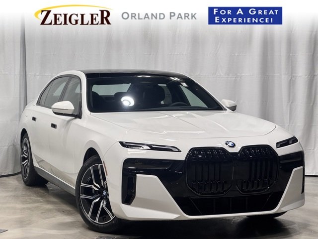 2026 BMW 7 Series 740i xDrive Sedan's photo