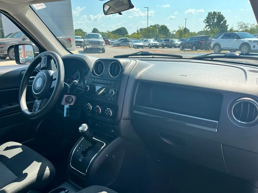Used 2012 Gray Jeep Sport image 16