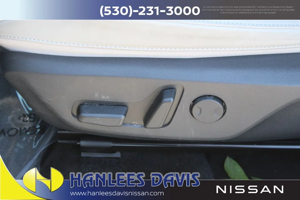 Used 2023 Gray Kia Wind image 14