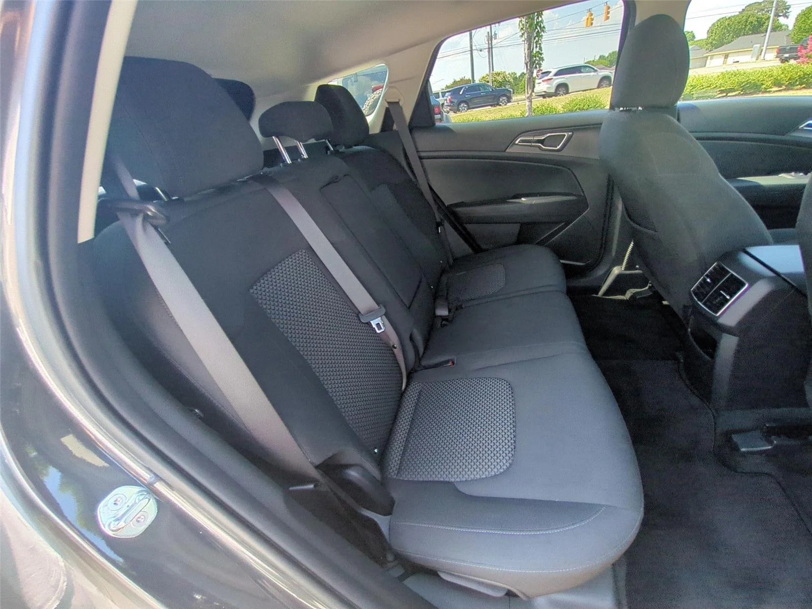 Used 2023 Gravity Gray Kia LX image 33